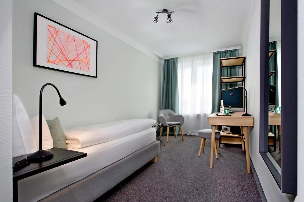 ***  Hotel Rotkreuzplatz München Németország